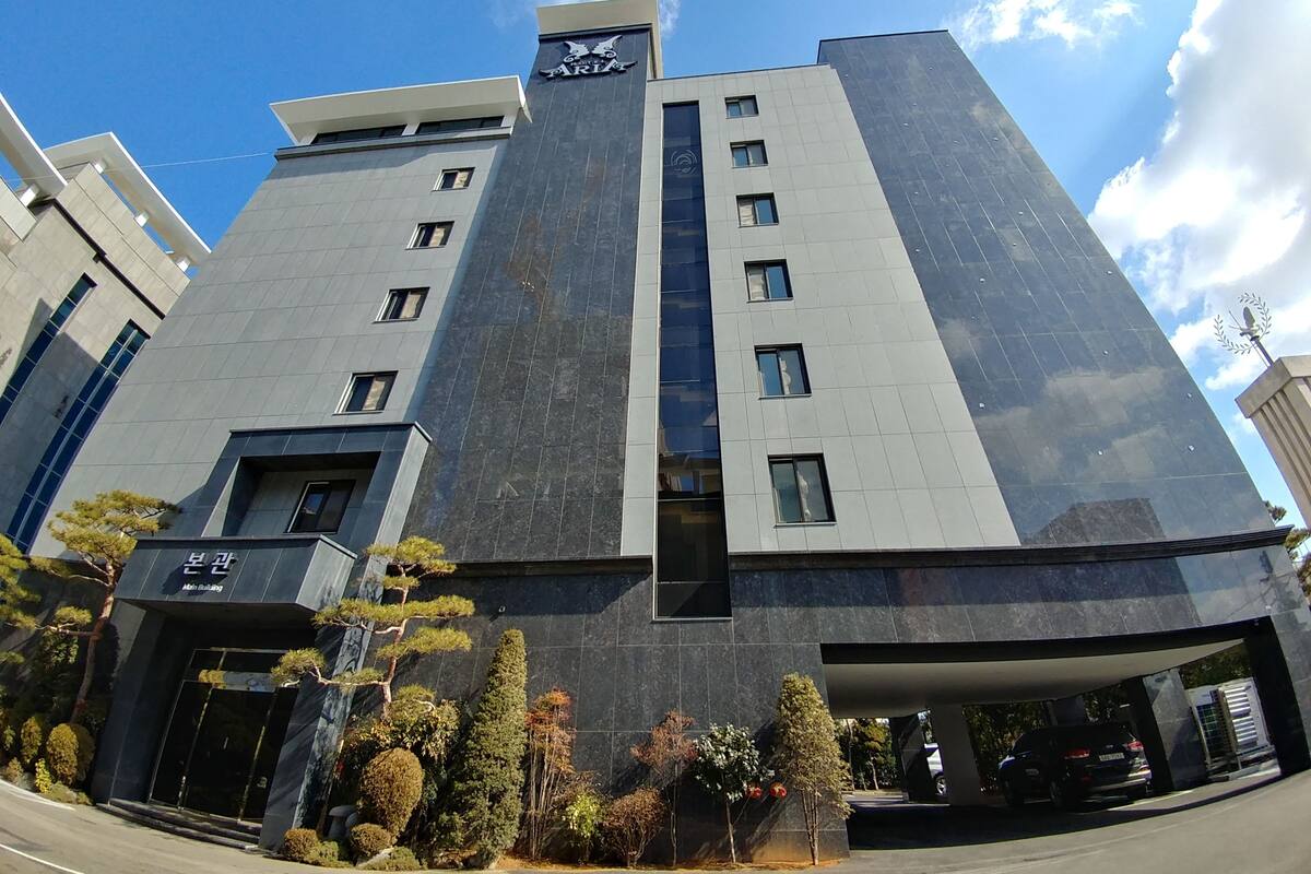 ビジネス ダブルルーム | 高級寝具、羽毛の掛け布団、デスク、防音設備