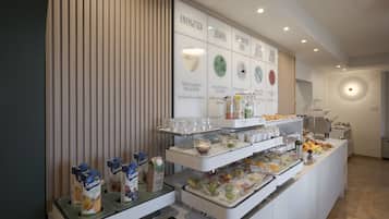 Desayuno buffet (EUR 12 por persona)