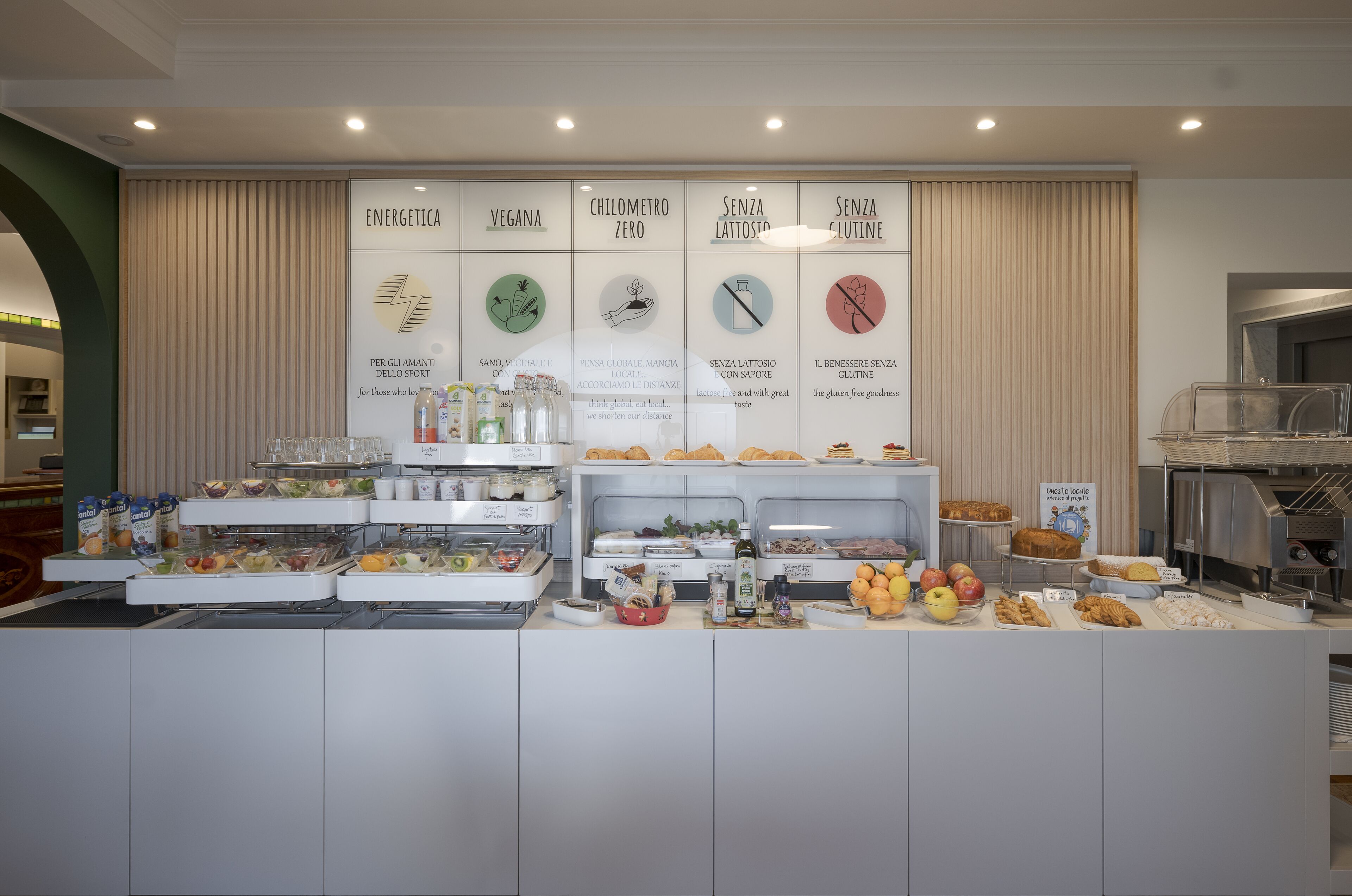 Photo - Hotel Ungheria Varese 1946