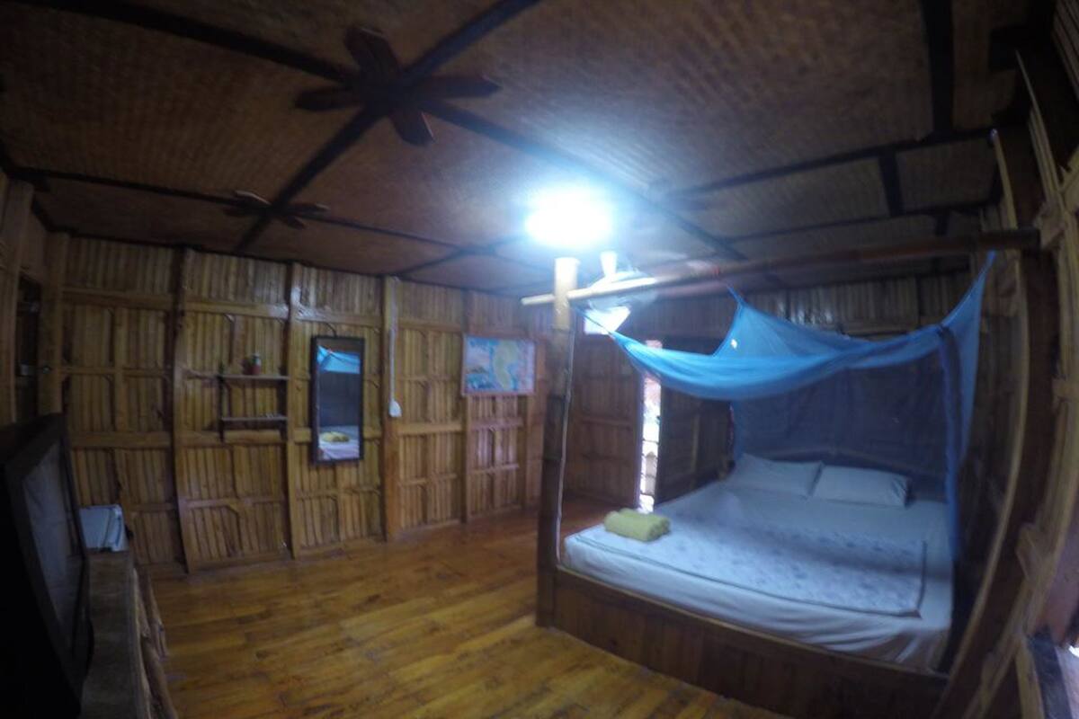 Basic Cottage with Fan | Free WiFi