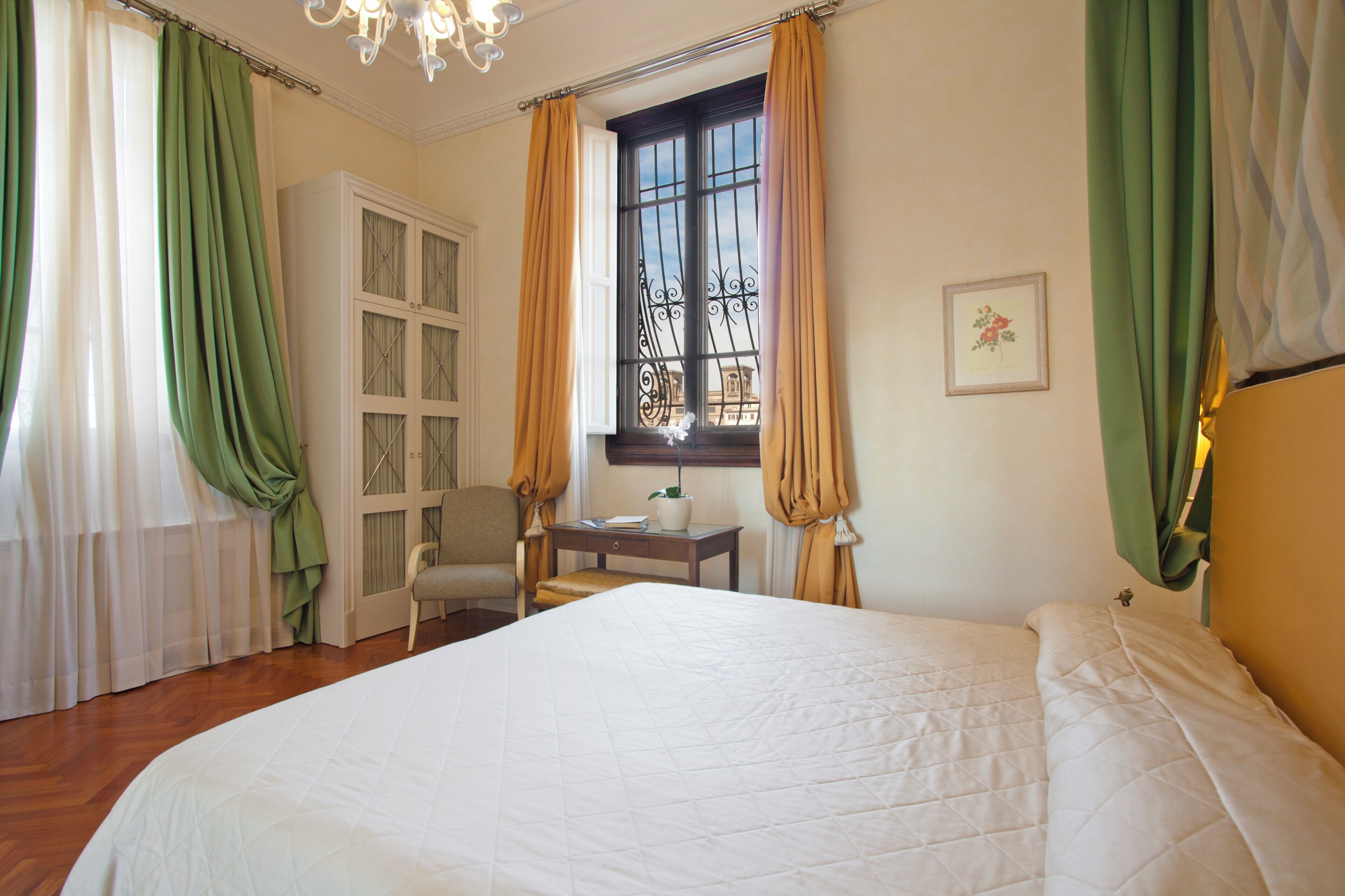 Literie de qualité supérieure, coffres-forts dans les chambres