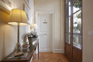 Hallway - Serristori Palace Residence (Florence)