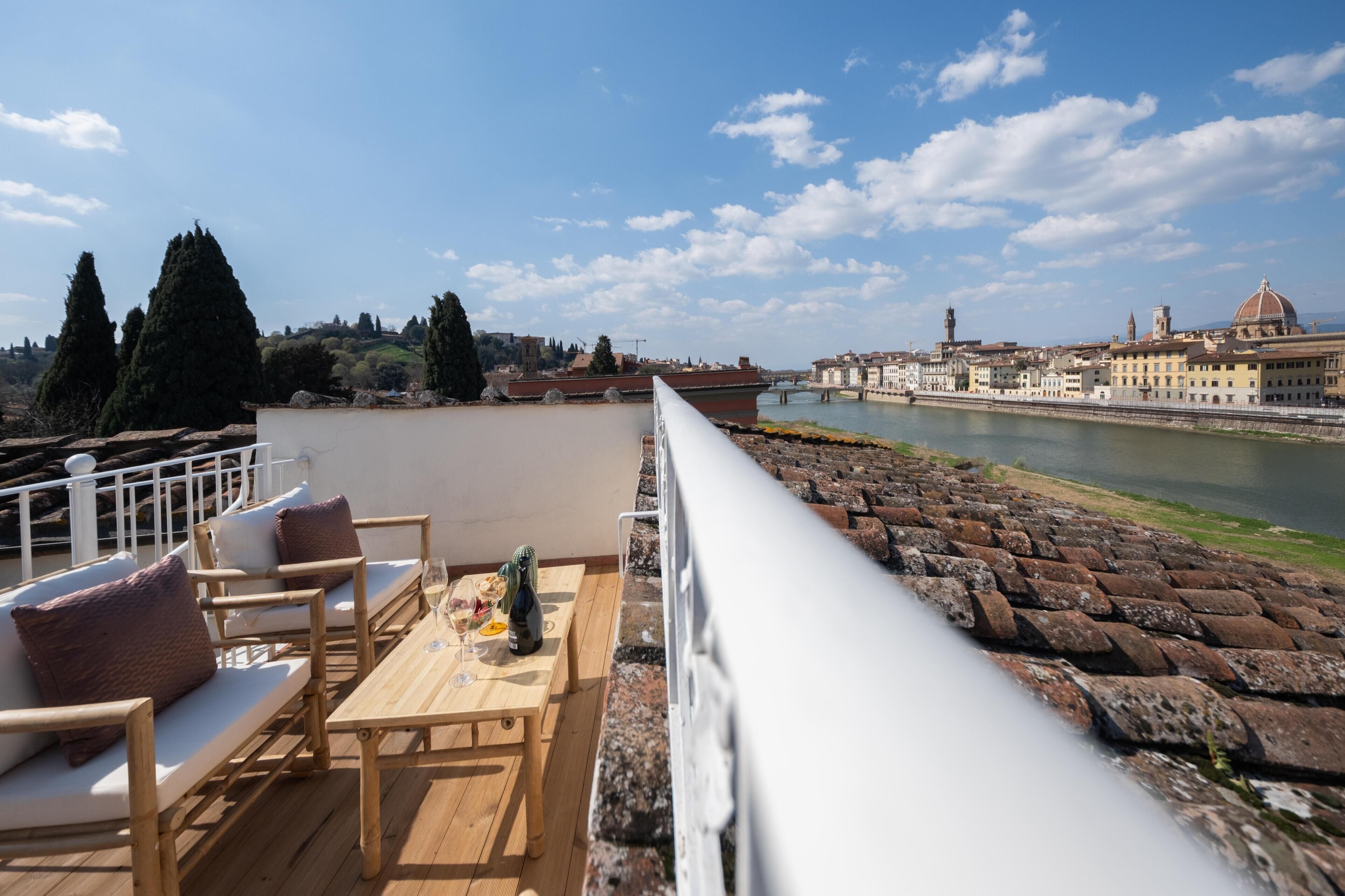 Deluxe-penthouselejlighed - 3 soveværelser - 2 badeværelser | Terrasse/gårdhave