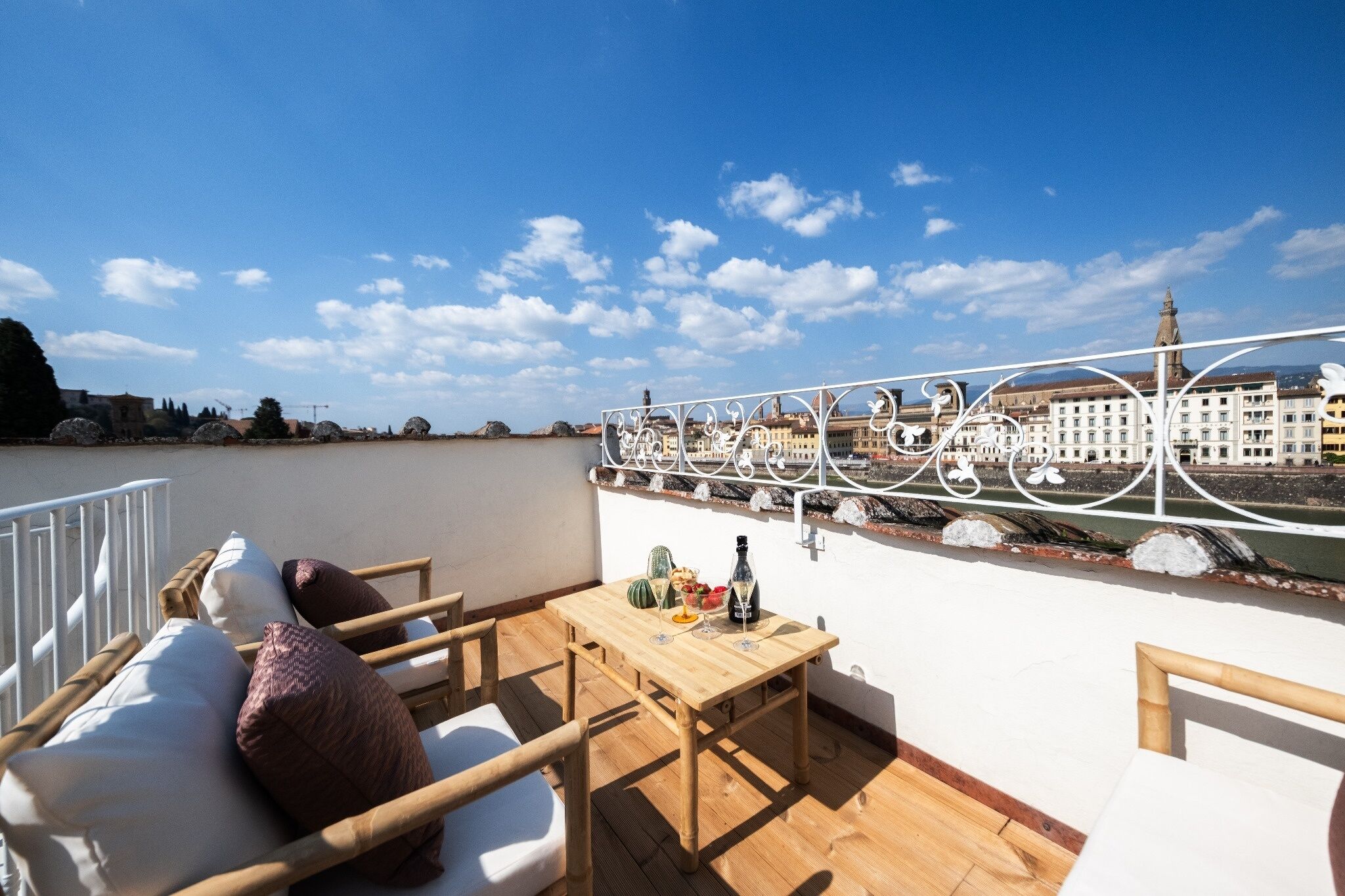Deluxe Penthouse, 3 Bedrooms, 2 Bathrooms | Terrace/patio