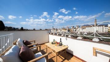 Deluxe Penthouse, 3 Bedrooms, 2 Bathrooms | Terrace/patio