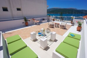 Apartment, 2 Bedrooms, Sea View | Terrace/patio