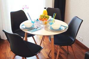 In-room dining - Fresh Apart Stawowa (Bydgoszcz)