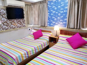 Familien-Vierbettzimmer | Schallisolierte Zimmer, kostenloses WLAN, Bettwäsche