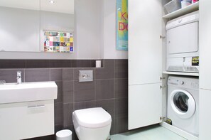 Apartment, 2 Bedrooms | Bathroom | Combined shower/bathtub, deep-soaking bathtub, free toiletries - The London Agent The Strand (London)