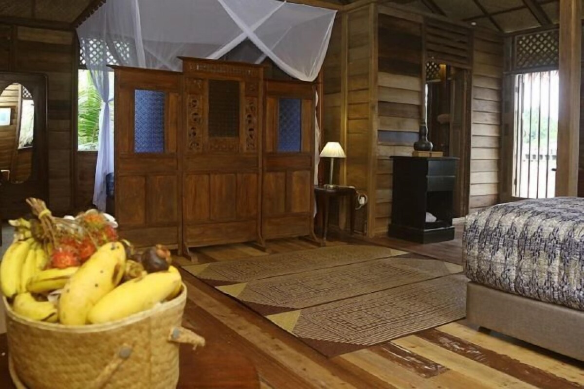 เครื่องนอนระดับพรีเมียม, เตียง Tempur-Pedic, มินิบาร์
