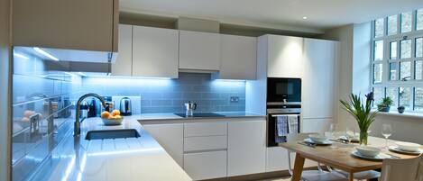 Apartment, 1 Bedroom | Private kitchen
