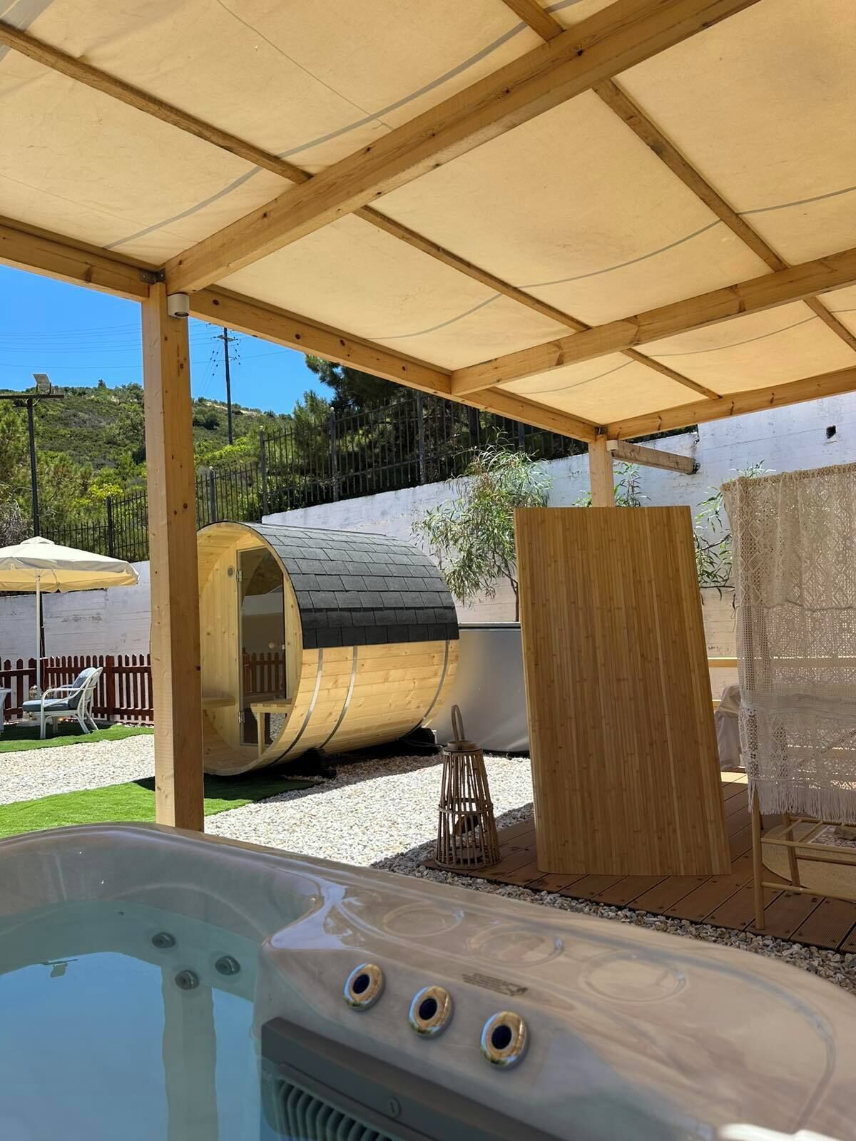 Sauna, tab panas, perkhidmatan urut 