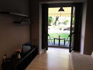 Iron/ironing board, free WiFi, bed sheets - Your Place in Sofia (Sofia)