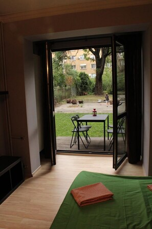 熨斗/熨衣板、免费 WiFi、床单