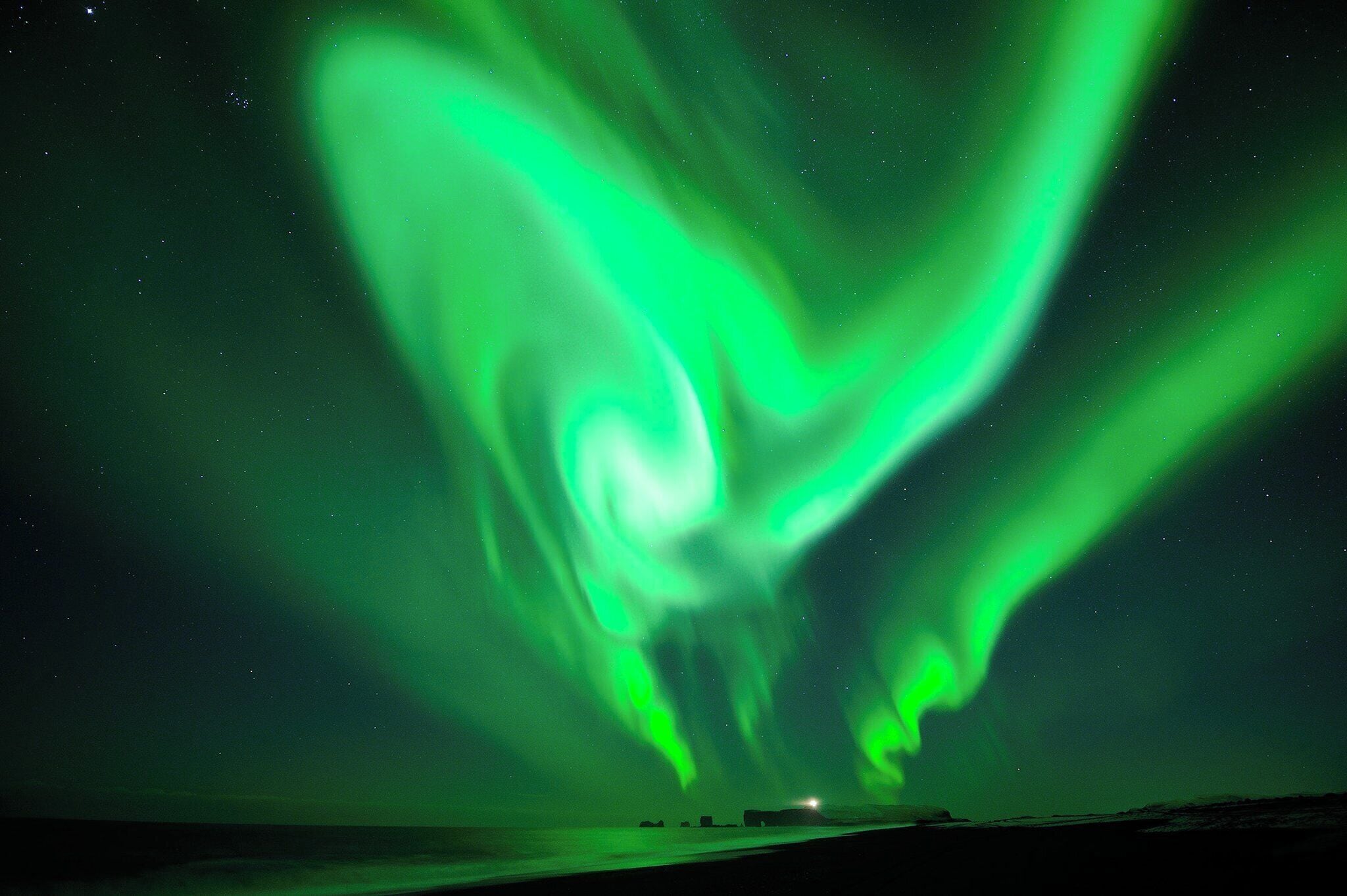 Una noche con la aurora boreal.