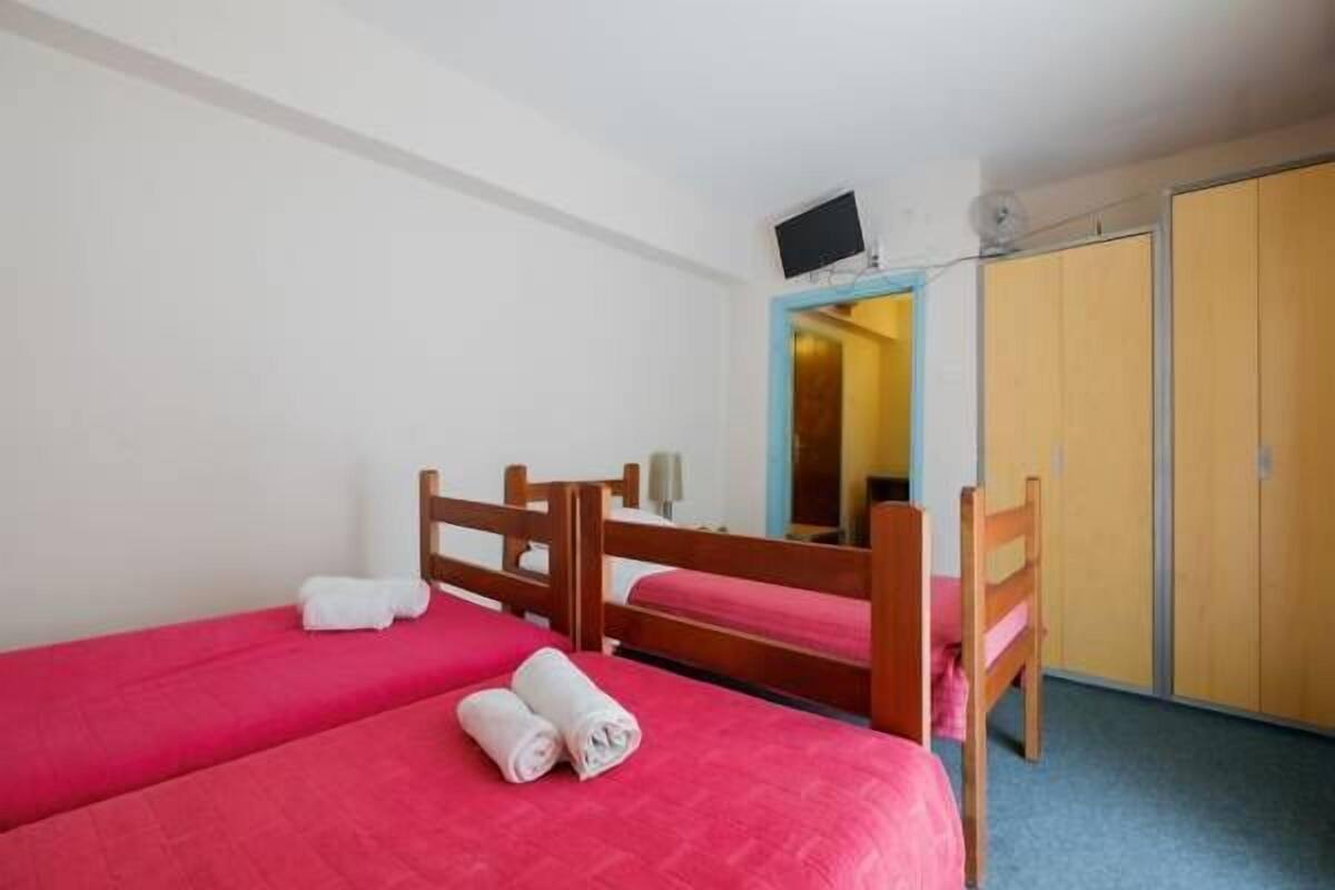 Basic Triple Room | Premium bedding, in-room safe, desk, soundproofing