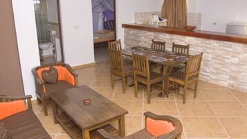 Luxury Apartment, Sea View (second floor) | Living area