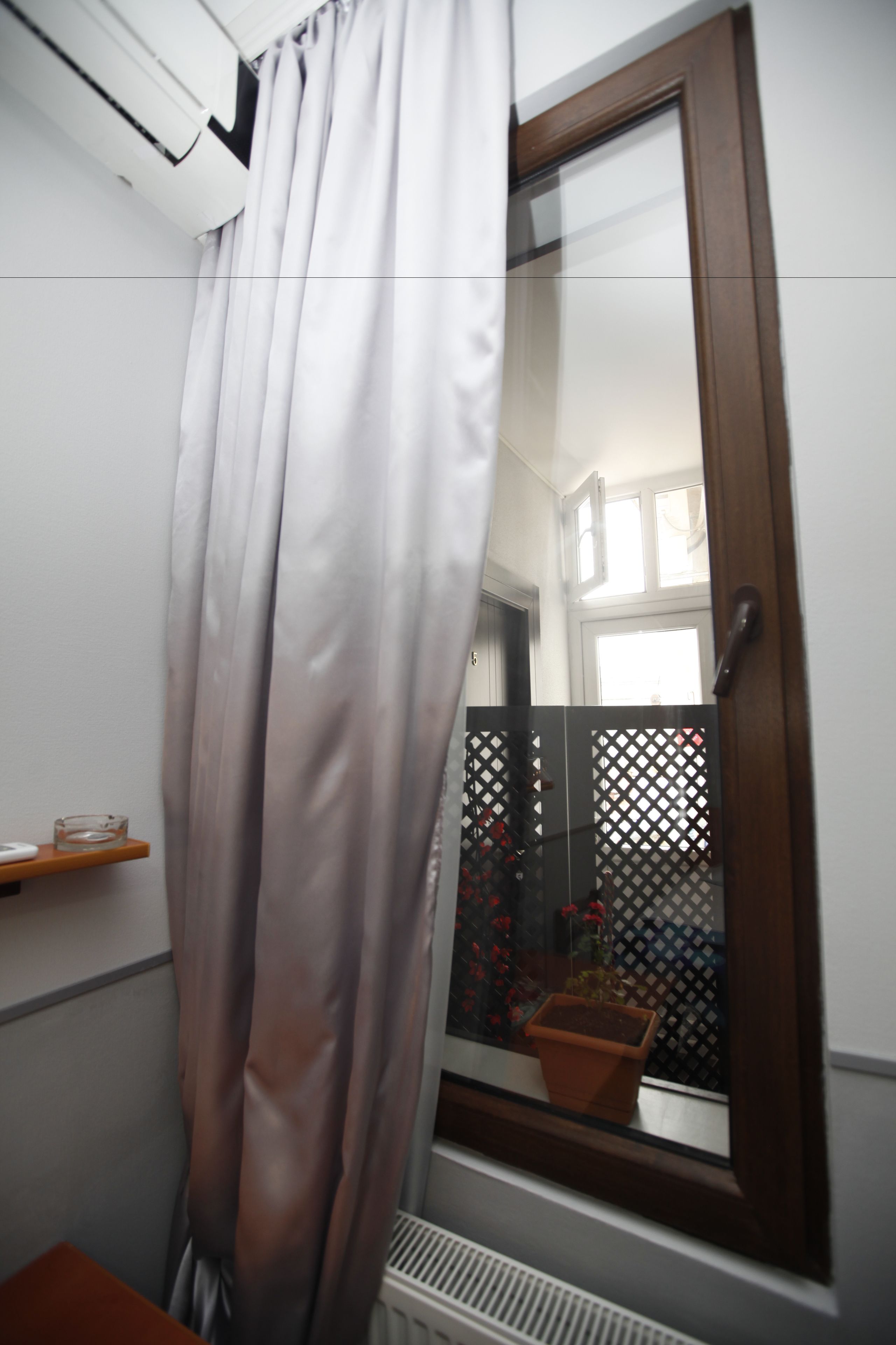 twin room | 1 bedroom, premium bedding, tempur-pedic beds, in-room safe