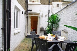 Apartment, 3 Bedrooms | Terrace/patio - The London Agent Chelsea Finborough (London)