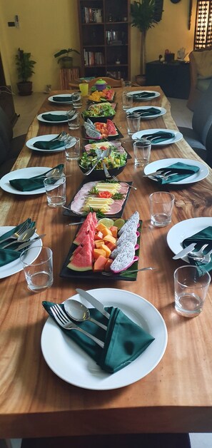 Colazione a buffet, servita tutte le mattine (240 THB a persona) 