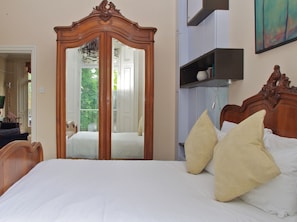 Apartment, 1 Bedroom | Living area | Flat-screen TV
