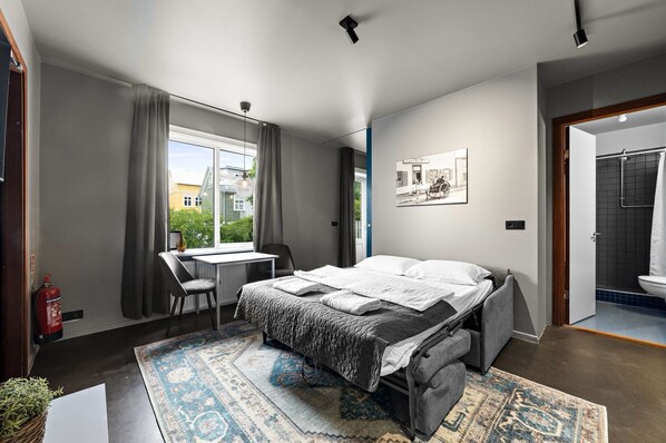 Nordic Apartment with Balcony