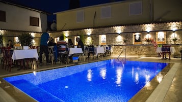 Piscina externa