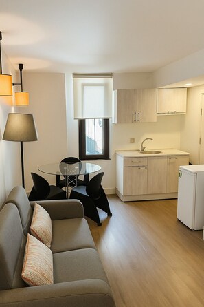 Family Studio, 1 Queen Bed | Private kitchen | Coffee/tea maker, electric kettle - Sparkle Hotel (Istanbul)