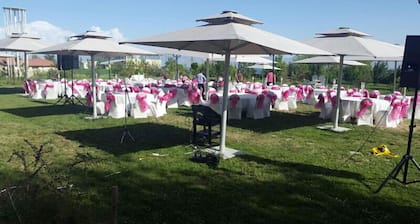 Nevan Suite Hotel