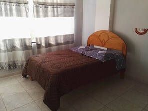 Free WiFi, bed sheets