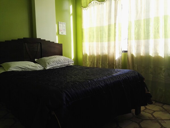 Free WiFi, bed sheets