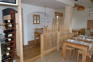 Breakfast, lunch and dinner served - Eco Vila Mila (Rogaska Slatina)
