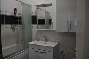 Studio | Bathroom sink