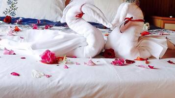 Apartment | 1 bedroom, Egyptian cotton sheets, premium bedding, iron/ironing board