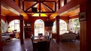 Sala de estar en el lobby