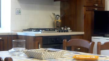 Appartamento, 2 camere da letto, non fumatori, edificio separato | Angolo cottura privato | Bollitore elettrico