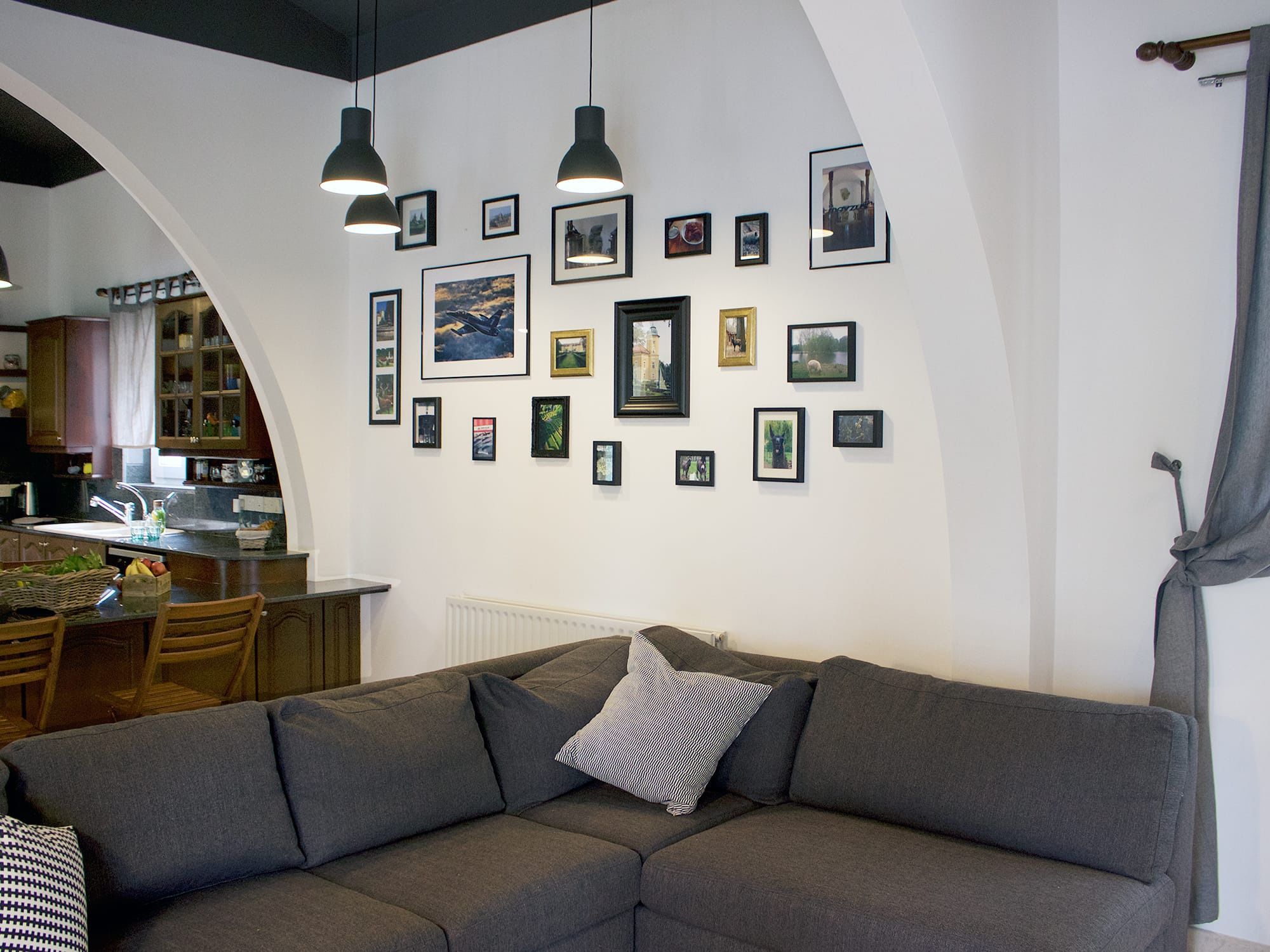 Superior Apartment | Living room | Flat-screen TV
