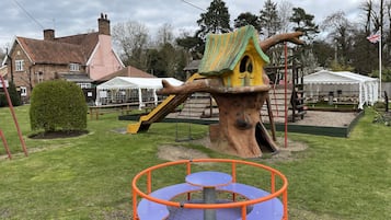 Außen-Kinderspielplatz