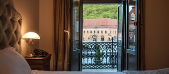 Safrano Palace
