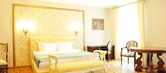 Safrano Palace