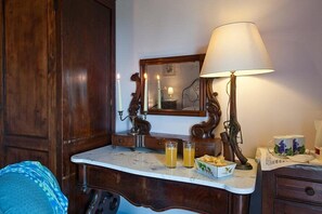 Chambre Triple, vue vallĂ©e | Ăquipements de la chambre