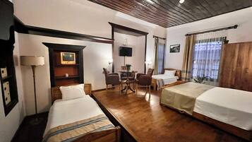 Quarto quádruplo grand | Roupas de cama de algodão egípcio, roupas de cama premium, escrivaninha