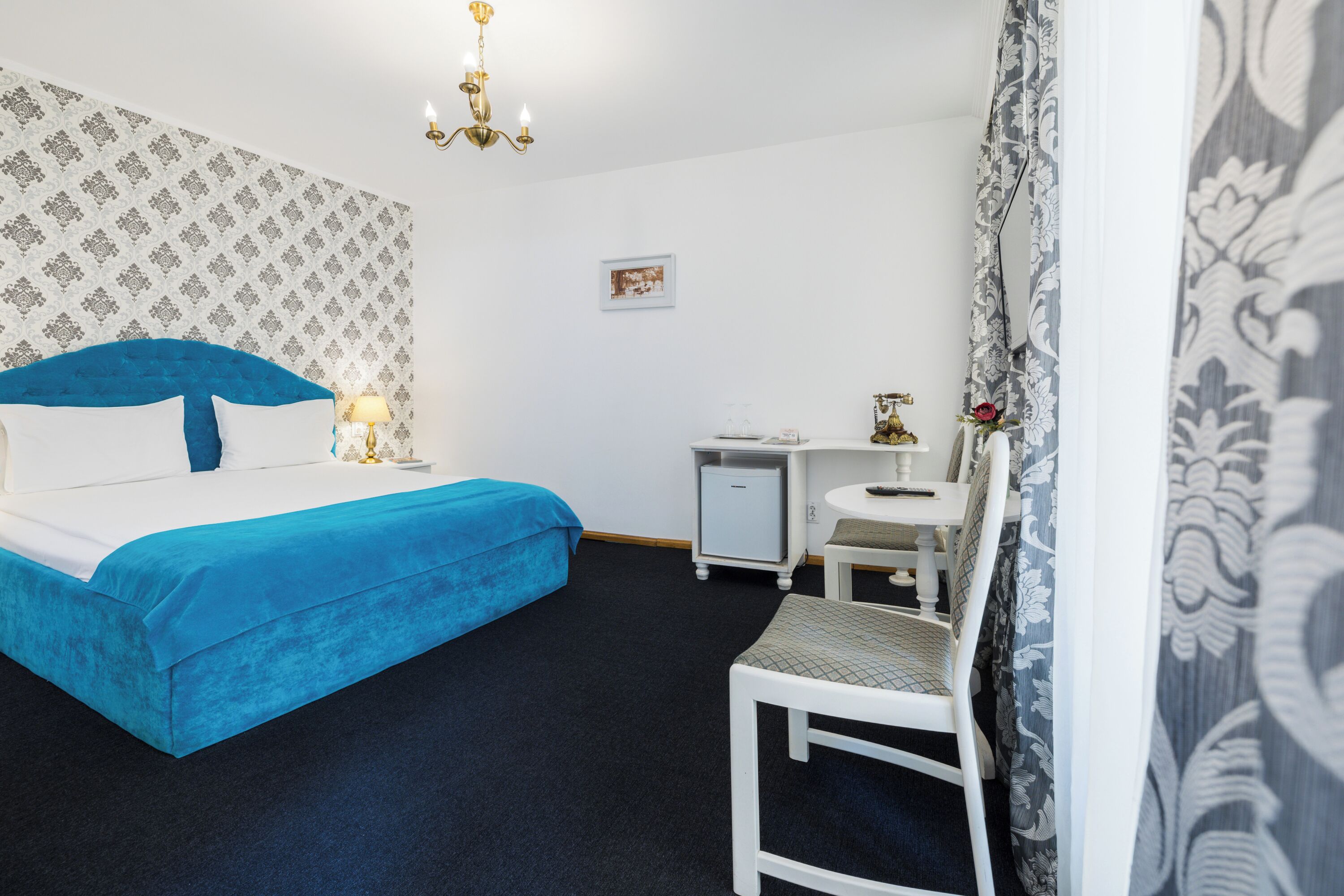 Standard Double Room | Individually decorated, desk, soundproofing, free WiFi
