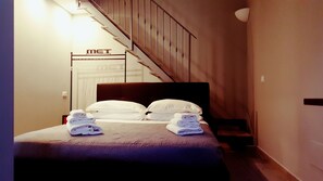 Apartment | Premium bedding, desk, soundproofing, free WiFi - Relais Virginia Home (Sanremo)
