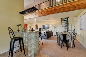 Cottage, 1 phòng ngủ | Khu ăn uống