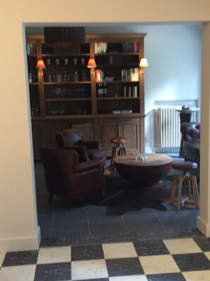 Perincian bahagian dalam