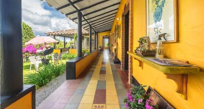 Finca Hotel La Kolorina