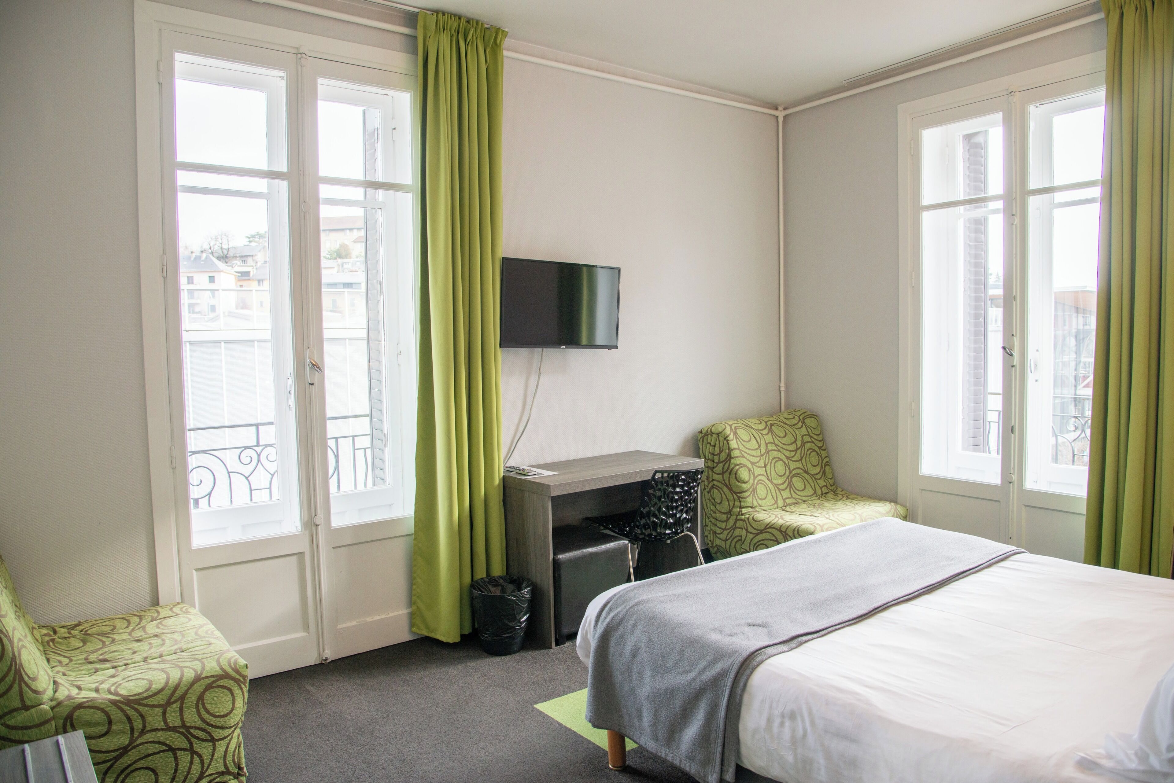Superior Double Room, 1 Double Bed | Desk, soundproofing, free WiFi, bed sheets