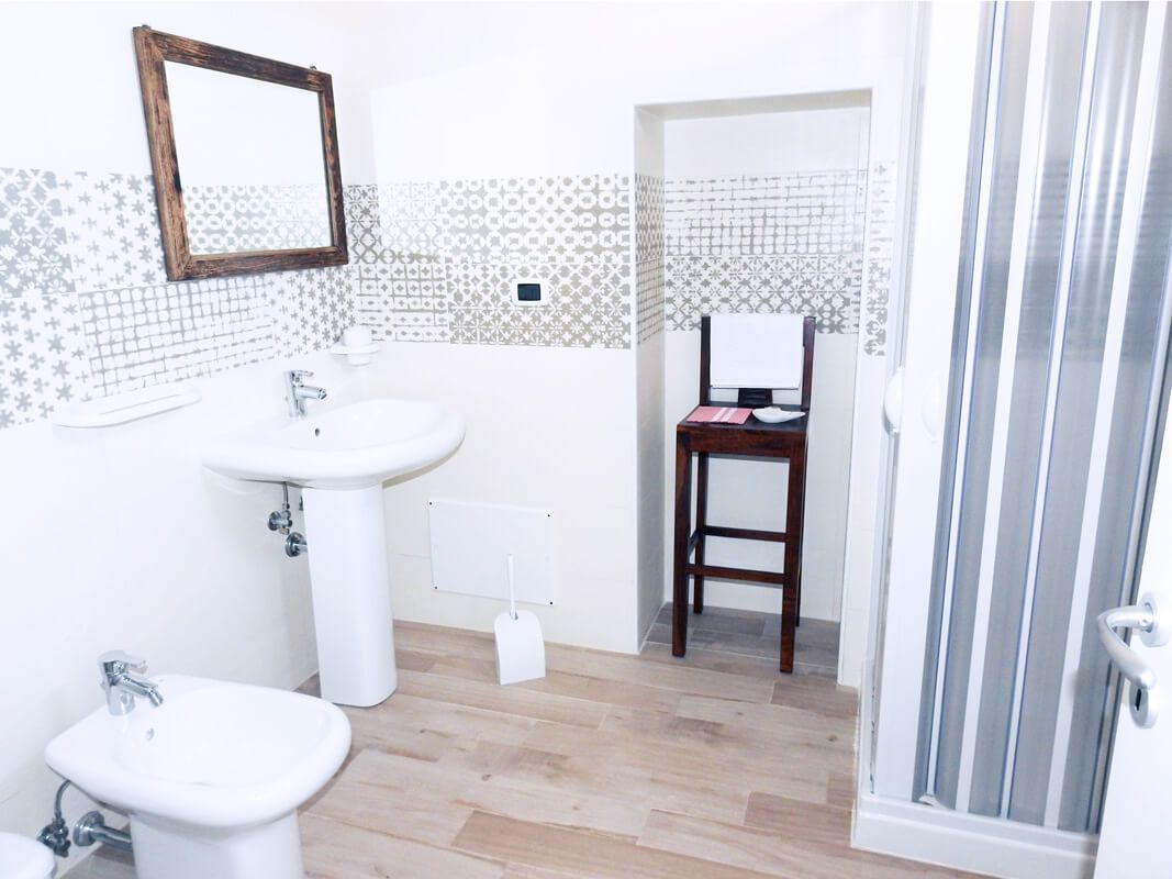 Traditional Room | Bilik Mandi | Pancuran mandi, pengering rambut, bidet, tuala disediakan 