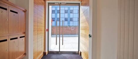 内部エントランス